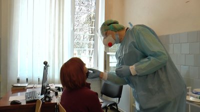 Процес забору біоматеріалу на експрестестування Процес забору біоматеріалу на експрестестування