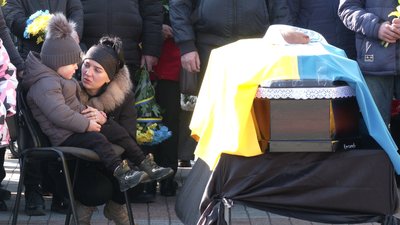 У Рівному попрощалися з військовими Романом Шепелевичем, Костянтином Шахом та Олександром Костарєвим У Рівному попрощалися з військовими Романом Шепелевичем, Костянтином Шахом та Олександром Костарєвим