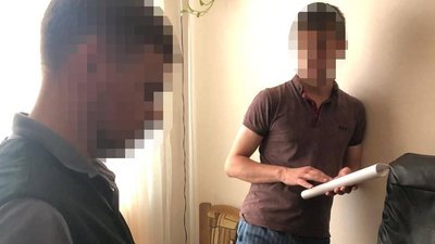 На Одещині чоловіка підозрюють у втручанні в роботу державних інформаційних систем На Одещині чоловіка підозрюють у втручанні в роботу державних інформаційних систем
