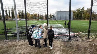 "Шахед" ударив по полю в Києві, де тренуються футболісти Академії "Металіст 1925"