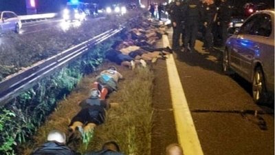 У Хорватії поліція відкрила стрільбу по фанах після матчу лідерів чемпіонату з футболу, двоє поранені