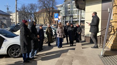 У Полтаві відкрили інформаційні таблички з QR-кодом про Пилипа Орлика У Полтаві відкрили інформаційні таблички з QR-кодом про Пилипа Орлика