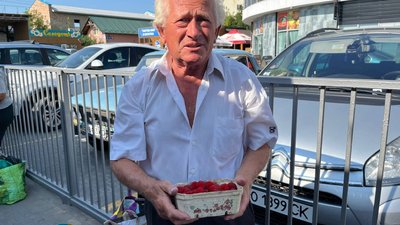 продавець продавець