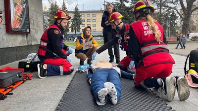 У Луцьку відбувся чемпіонат бригад екстреної медичної допомоги: хто переміг У Луцьку відбувся чемпіонат бригад екстреної медичної допомоги: хто переміг