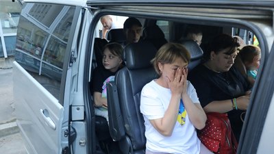 Наталія та Яна Степаненко планують повернутися за рік Наталія та Яна Степаненко планують повернутися за рік
