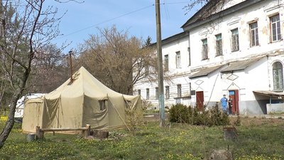 На Полтавщині встановили тимчасові пункти прийому хворих на коронавірус
