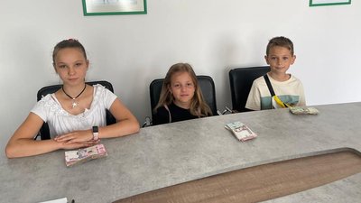 Від мала до велика — ірпінчани збирають кошти на потреби ЗСУ Від мала до велика — ірпінчани збирають кошти на потреби ЗСУ