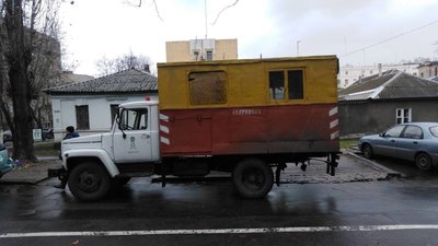 У Центральному районі Миколаєва стався порив водопроводу У Центральному районі Миколаєва стався порив водопроводу
