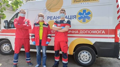 У Черкасах хворий на коронавірус відмовлявся одягти маску в швидкій