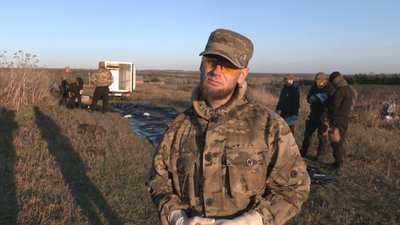 Пошуковці тіла загиблі росіяни Кліщіївка Бахмут Донецька область Пошуковці тіла загиблі росіяни Кліщіївка Бахмут Донецька область