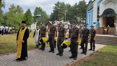 Убиті карателями: на Рівненщині перепоховують останки вояків УПА