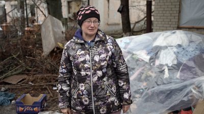 "У нас багато тут людей поховані у дворах". Як живуть люди у Посад-Покровському після звільнення Херсона "У нас багато тут людей поховані у дворах". Як живуть люди у Посад-Покровському після звільнення Херсона