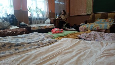 Майже 457 тисяч людей вже подалися на статус ВПО — Банік