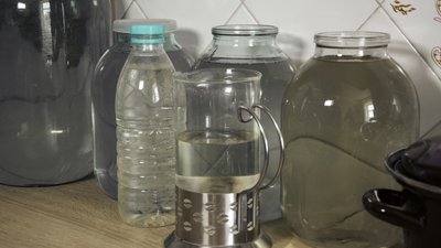 "Будемо звикати до нової реальності": через ракетний обстріл місто на Одещині залишилось без води та електрики. ВІДЕО "Будемо звикати до нової реальності": через ракетний обстріл місто на Одещині залишилось без води та електрики. ВІДЕО