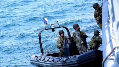 Пошуки вибухівки та розмінування снарядів: як тривають навчання "Дайв-2021" у Чорному морі Пошуки вибухівки та розмінування снарядів: як тривають навчання "Дайв-2021" у Чорному морі