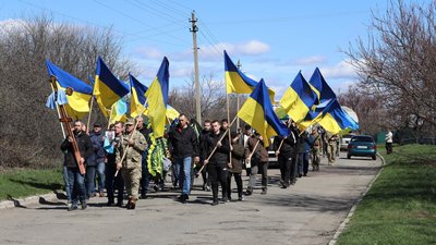 Був добровольцем: на Черкащині поховали військового Був добровольцем: на Черкащині поховали військового