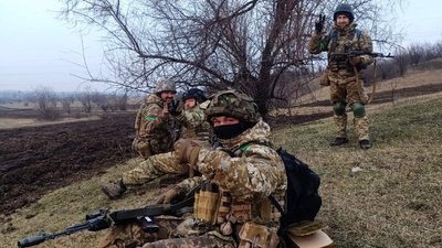 "Страх – це мотивація, щоб не було страшно завтра" – військовий Дмитро на позивний "Паганель" "Страх – це мотивація, щоб не було страшно завтра" – військовий Дмитро на позивний "Паганель"