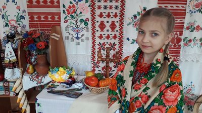У Сумах відкрилися виставки до Дня української хустки