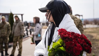 "Став янголом-охоронцем України".На Дніпропетровщині попрощалися із загиблим бійцем Денисом Котенком "Став янголом-охоронцем України".На Дніпропетровщині попрощалися із загиблим бійцем Денисом Котенком