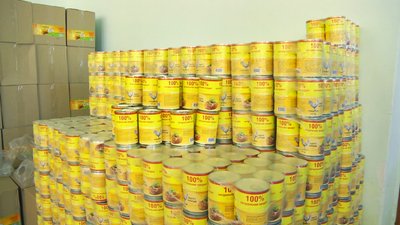 Олія, консерви, крупи, цукор: у Вінниці видають продуктові набори для дітей-сиріт Олія, консерви, крупи, цукор: у Вінниці видають продуктові набори для дітей-сиріт