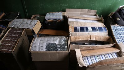 На Херсонщині правоохоронці вилучили сигарети без акцизних марок на суму понад 2 млн гривень На Херсонщині правоохоронці вилучили сигарети без акцизних марок на суму понад 2 млн гривень