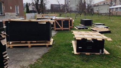 Сонячні панелі, які встановлять на насосній станції Сонячні панелі, які встановлять на насосній станції