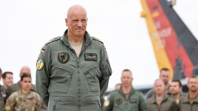 Генерал Інго Герхартц