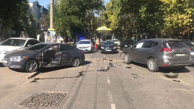 В Одесі під колеса авто потрапила 10-річна дитина В Одесі під колеса авто потрапила 10-річна дитина