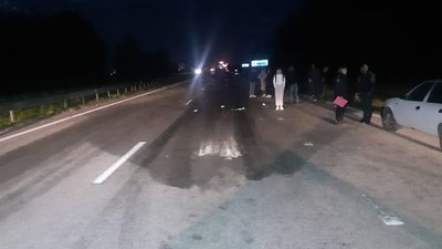 На Житомирщині пасажирський автобус зіткнувся з вантажівкою – є загиблі та травмовані На Житомирщині пасажирський автобус зіткнувся з вантажівкою – є загиблі та травмовані
