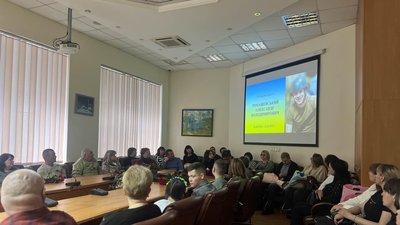 У Житомирі рідним загиблих за Україну воїнів передали державні нагороди У Житомирі рідним загиблих за Україну воїнів передали державні нагороди