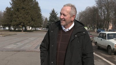 Американський журналіст відвідав Черкащину, аби написати про війну в Україні Американський журналіст відвідав Черкащину, аби написати про війну в Україні