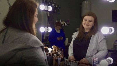 Світлана Трач на своєму робочому місці у салоні краси в Тернополі Світлана Трач на своєму робочому місці у салоні краси в Тернополі