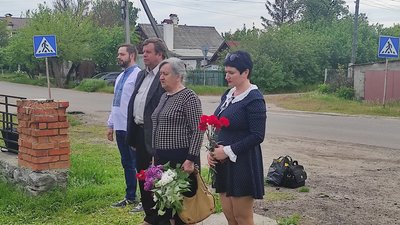 У Черкасах вшанували пам'ять жертв політичних репресій У Черкасах вшанували пам'ять жертв політичних репресій