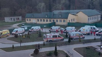 20 пацієнтів зі східних областей України евакуювали у Галицьку лікарню на Франківщині