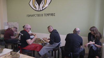 У Вінниці стартував проєкт "Гончарство у темряві 2.0"
