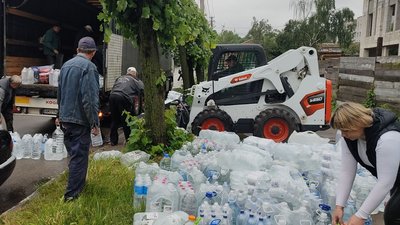 22 тонни гуманітарної допомоги зібрали в Бердичівській громаді Житомирщини для постраждалих жителів Херсонщини 22 тонни гуманітарної допомоги зібрали в Бердичівській громаді Житомирщини для постраждалих жителів Херсонщини