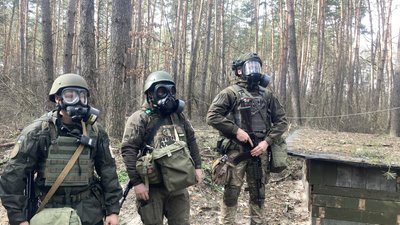 На Харківщині нацгвардійці проходять курс підготовки у піхотинці На Харківщині нацгвардійці проходять курс підготовки у піхотинці