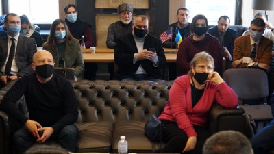 Дві трагічні дати. У Дніпрі вшанували пам'ять лідера кримськотатарського народу та жертв депортації чеченців Дві трагічні дати. У Дніпрі вшанували пам'ять лідера кримськотатарського народу та жертв депортації чеченців