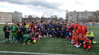 Акробатика, футбол та пляжна боротьба: спортивні події Сумщини