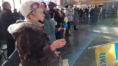 На Херсонщині вшанували захисників Донецького аеропорту На Херсонщині вшанували захисників Донецького аеропорту