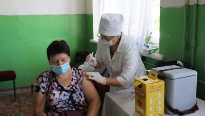На Чернігівщині у пунктах масової вакцинації на вихідних щепили 611 людей