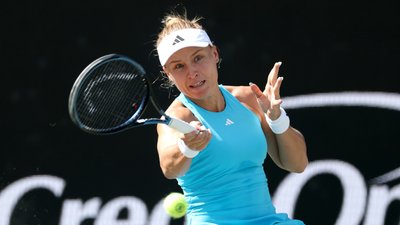 Юлія Стародубцева у матчі на WTA 500 у Чарльстоні