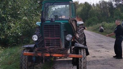 Навіть не рубав, а вивозив уже зрізані колоди: на Волині викрили викрадача лісу Навіть не рубав, а вивозив уже зрізані колоди: на Волині викрили викрадача лісу