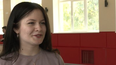Репетиція шкільного вальсу: черкаські учні готуються до мінівипускного