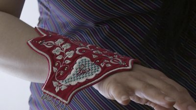"Urba vastasınen halqımnıñ tarihını añlatam", — Qırımdan dizayncı qırımtatar nağışları aqqında "Urba vastasınen halqımnıñ tarihını añlatam", — Qırımdan dizayncı qırımtatar nağışları aqqında