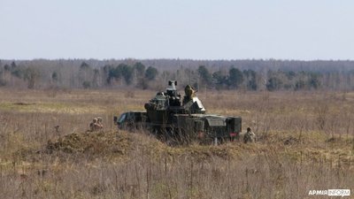Чеську самохідну гаубицю DANA-M2 тестують на полігоні біля Рівного