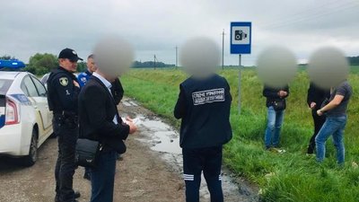 На Прикарпатті затримали групу наркоторговців