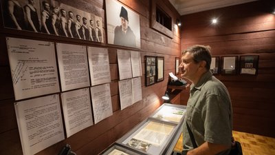 У Києві відкрилася виставка про репресії української інтелігенції У Києві відкрилася виставка про репресії української інтелігенції