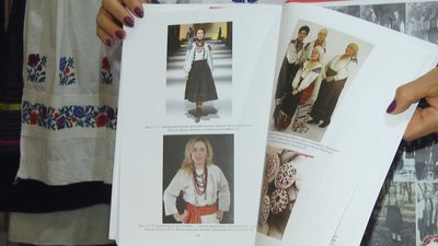 На фото авторська робота Лілії Іваневич "Традиційний одяг українців Поділля".