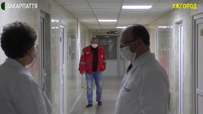 Майже 5 мільйонів гривень спрямували з бюджету Ужгорода на надбавки медикам